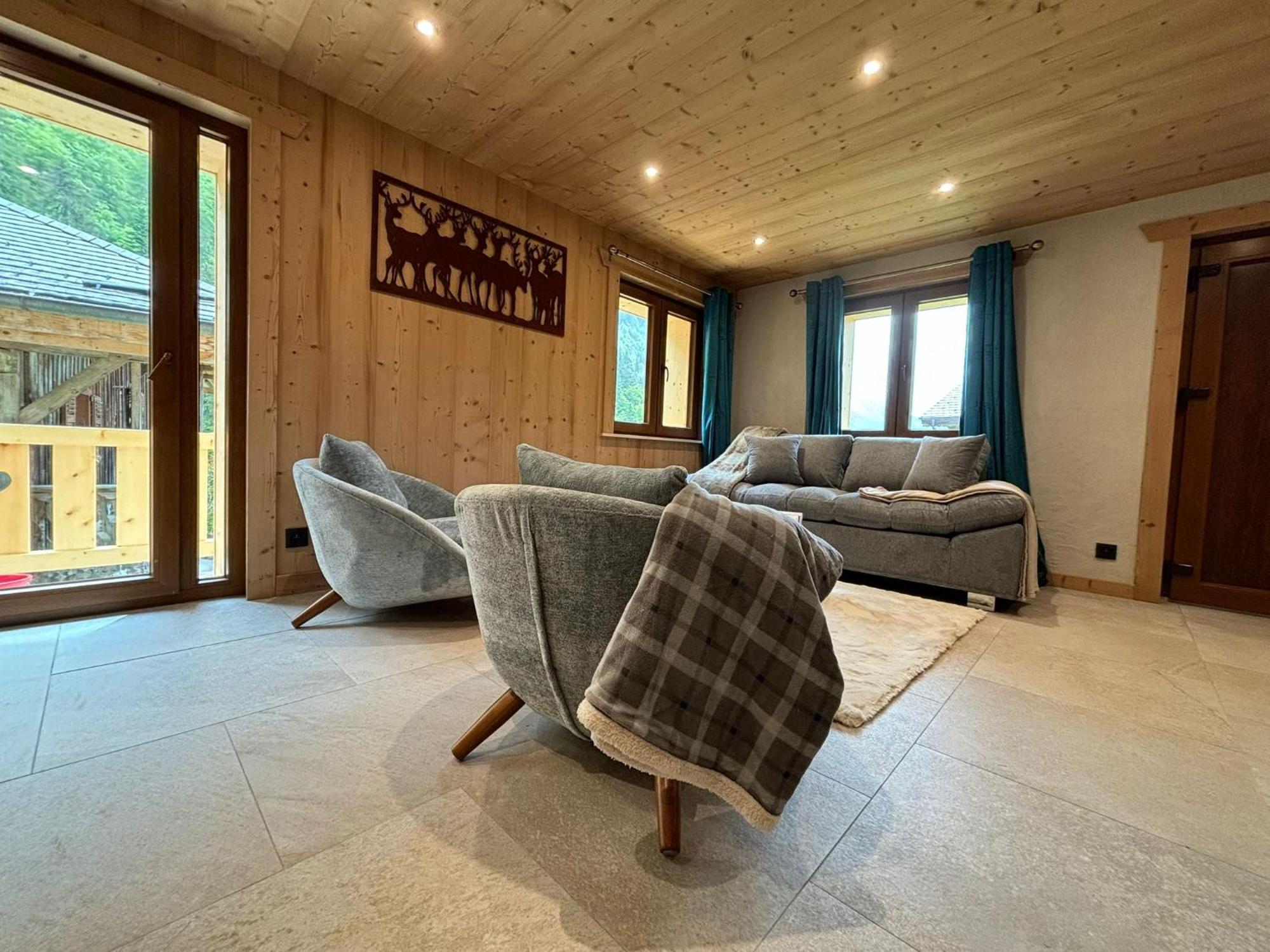 Chalet L'Aberiot モントリオン エクステリア 写真