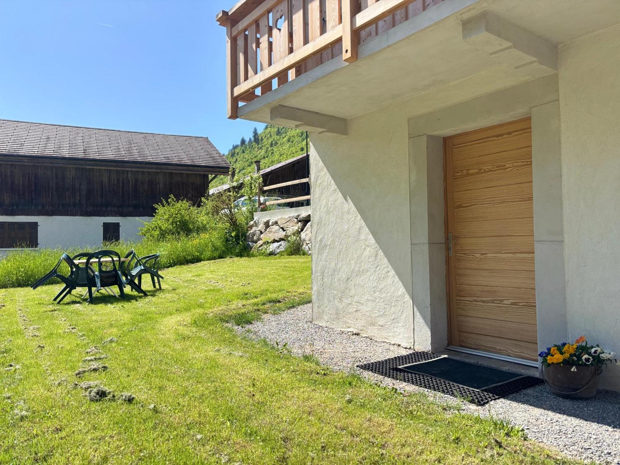 Chalet L'Aberiot モントリオン エクステリア 写真